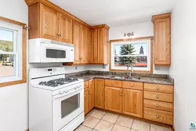 4601 W 4th St, Duluth, MN 55807 - Photo 6