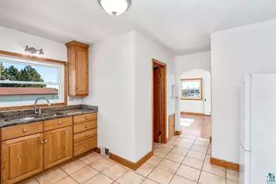4601 W 4th St, Duluth, MN 55807 - Photo 10
