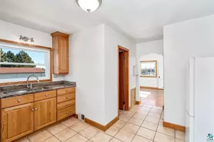 4601 W 4th St, Duluth, MN 55807 - Photo 10