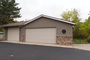 10 Falls Ave, Carlton, MN 55718 - Photo 2