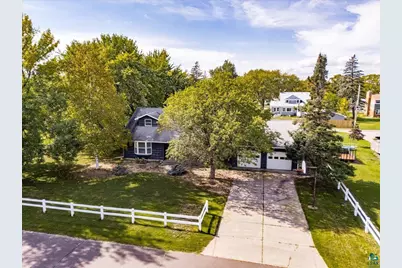 2611 Cumming Ave, Superior, WI 54880 - Photo 2