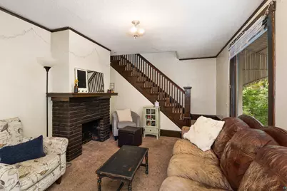 1306 E 11th St, Duluth, MN 55805 - Photo 4