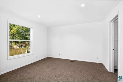 2309 E 11th St, Superior, WI 54880 - Photo 14