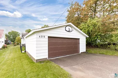 4315 Gladstone St, Duluth, MN 55804 - Photo 50