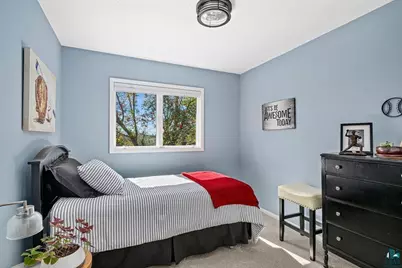 102 Northfield St, Duluth, MN 55803 - Photo 12