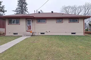 806 N 7th St, Virginia, MN 55792 - Photo 2