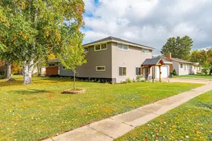104 South Dr, Babbitt, MN 55706 - Photo 4