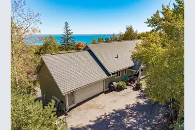 1424 E Skyline Pkwy, Duluth, MN 55802 - Photo 60
