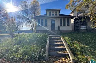 1219 E 13th St, Hibbing, MN 55746 - Photo 20
