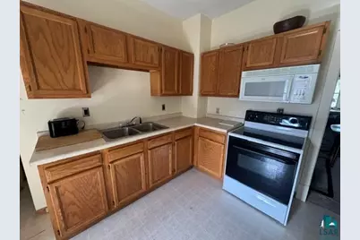 1219 E 13th St, Hibbing, MN 55746 - Photo 6