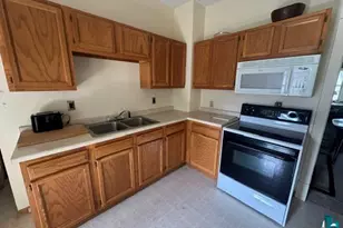 1219 E 13th St, Hibbing, MN 55746 - Photo 6