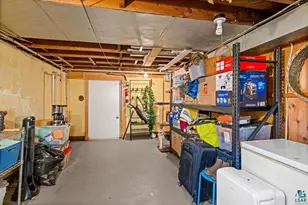 909 N 49th Ave E, Duluth, MN 55804 - Photo 36
