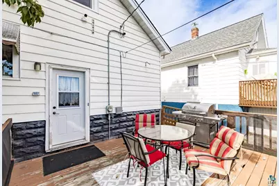 4326 W 8th St, Duluth, MN 55807 - Photo 8