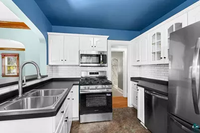 4505 W 7th St, Duluth, MN 55807 - Photo 14