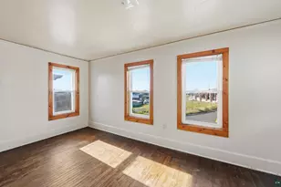 126 N 19th Ave W, Duluth, MN 55807 - Photo 18
