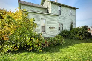 510 Lake Shore Dr W, Ashland, WI 54806 - Photo 2