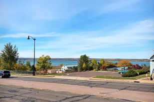 510 Lake Shore Dr W, Ashland, WI 54806 - Photo 6
