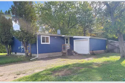 37 Bell Cr, Silver Bay, MN 55614 - Photo 1