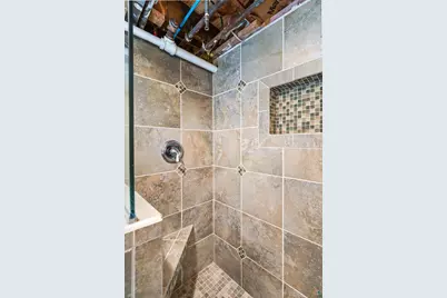 211 N 24th Ave E, Duluth, MN 55812 - Photo 58