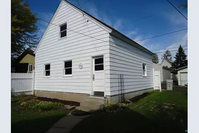 410 NW 3rd St, Chisholm, MN 55719 - Photo 4