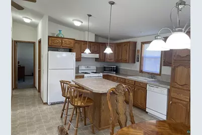 52 Burger Dr, Duluth, MN 55808 - Photo 4