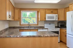 5217 Norwood St, Duluth, MN 55804 - Photo 8