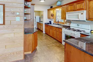 425 S Shore Dr, Grand Marais, MN 55604 - Photo 8