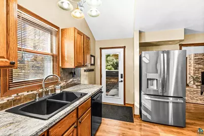 4886 1st Ave N, Duluth, MN 55803 - Photo 24