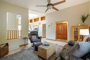 650 Leicester Ave, Duluth, MN 55803 - Photo 8
