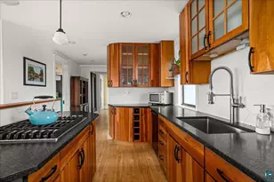 802 N 19th Ave E, Duluth, MN 55812 - Photo 12