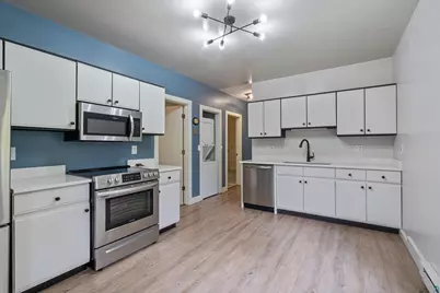516 W 5th St #1, Duluth, MN 55806 - Photo 10
