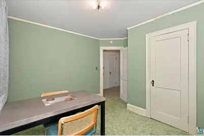 5811 Glenwood St, Duluth, MN 55804 - Photo 10