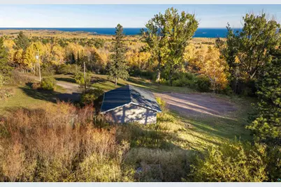 5751 Bergquist Rd, Duluth, MN 55804 - Photo 10