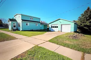1505 6th St W, Ashland, WI 54806 - Photo 1