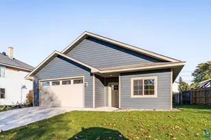 106 7th St, Cloquet, MN 55720 - Photo 1