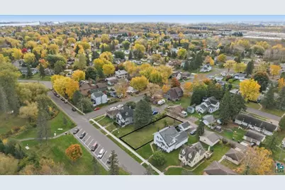 40 Laurel Ave, Superior, WI 54880 - Photo 6