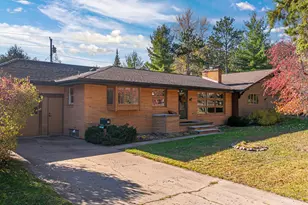 20 E Fortier St, Ely, MN 55731 - Photo 1