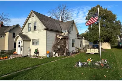 412 W 14th Ave, Ashland, WI 54806 - Photo 1