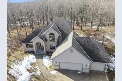 2822 Parkwood Ln, Duluth, MN 55811 - Photo 1