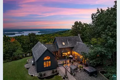 9001 W Skyline Pkwy, Duluth, MN 55810 - Photo 1