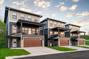 8412 Potters Pl, Duluth, MN 55807 - Photo 1