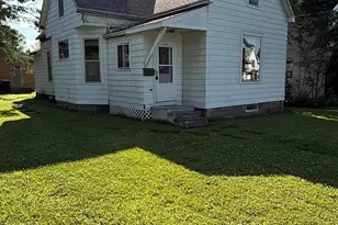 719 Vaughn Ave, Ashland, WI 54806 - Photo 1