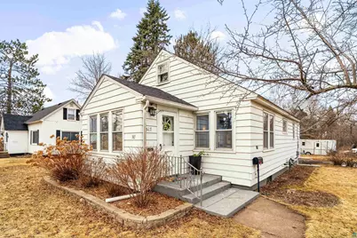 517 Carlton Ave W, Cloquet, MN 55720 - Photo 1