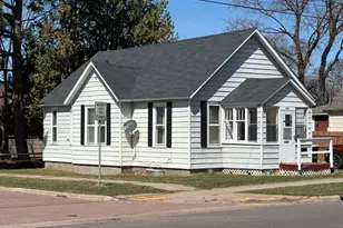 1123 6th St W, Ashland, WI 54806 - Photo 1