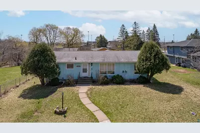 530 Faxon St, Superior, WI 54880 - Photo 1