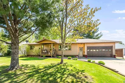 721 Maple Dr, Aurora, MN 55705 - Photo 1