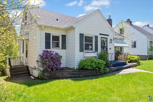 5526 W 8th St, Duluth, MN 55807 - Photo 1