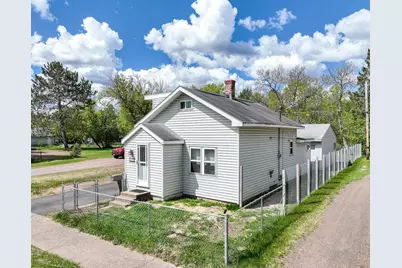 611 Laurel St, Cloquet, MN 55720 - Photo 1