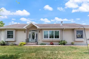 209 Jefferson St, Buhl, MN 55713 - Photo 1