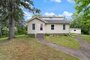1921 Minneapolis Ave, Duluth, MN 55803 - Photo 1